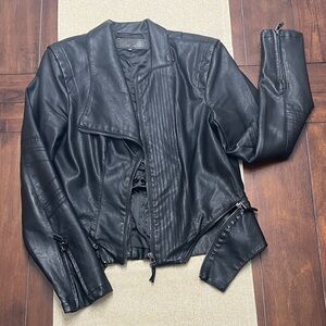 ❤️ Blank NYC Black Faux Leather Jacket